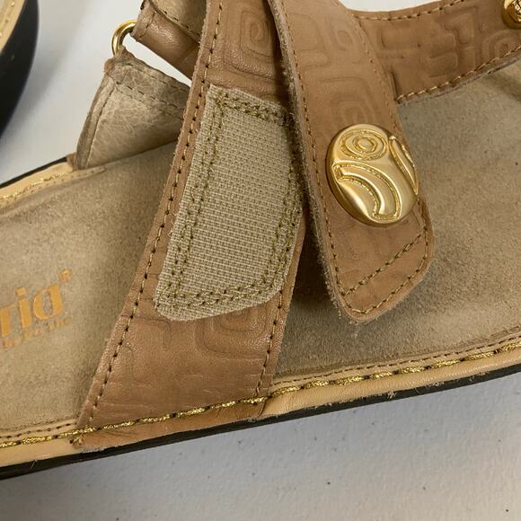 Alegria Women's Carina Tan Leather Wedge Thong Flip Flop Sandal Size 41 10.5-11 - Picture 6 of 10